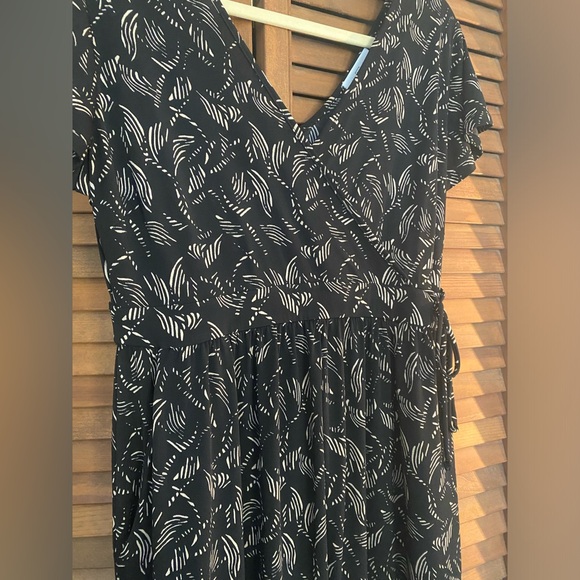 Maternity jumpsuit - with pockets!! - Picture 3 of 5